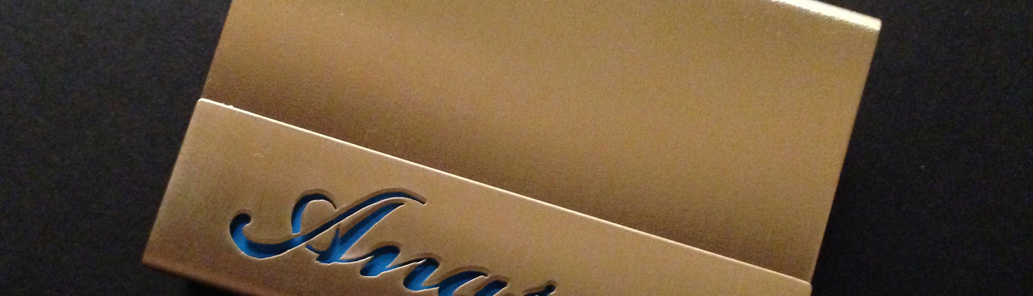 Messing Streichholzhülle mit handgesägtem Text