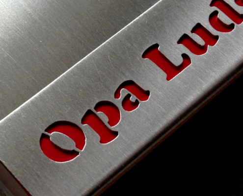 Streichholzschachtel aus Edelstahl mit Text "Opa Ludger"