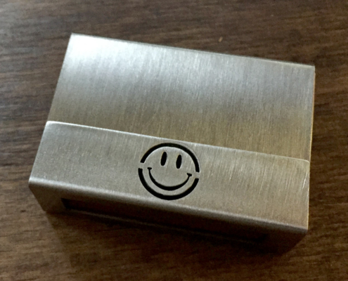 Edelstahl Streichholzjülle mit Smiley