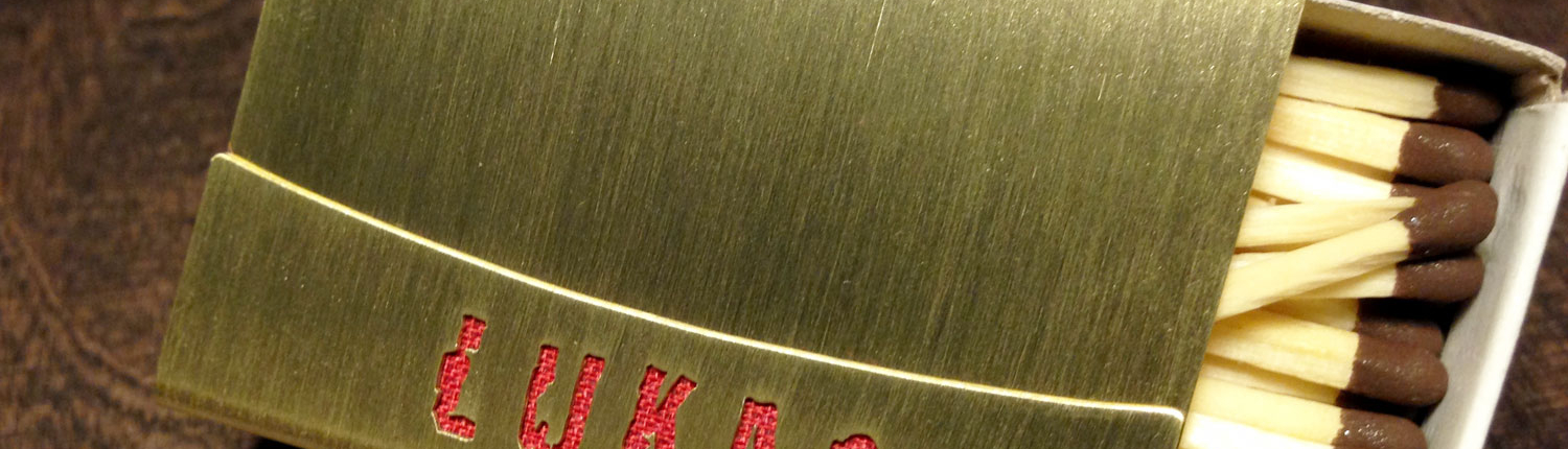 Ein schönes Geschenk ... Streichholz Cover aus Messing mit ausgesägtem Namen