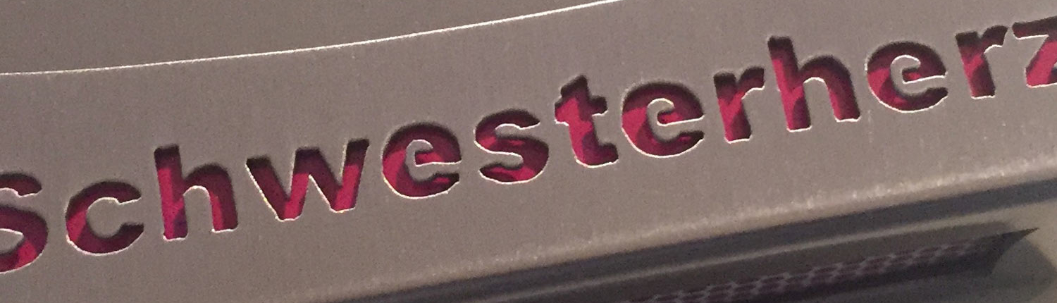 Streichholzhülle mit dem Wort "Schwesterherz"